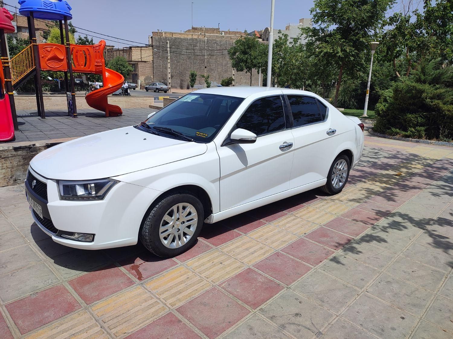 دنا پلاس تیپ ۲ دنده‌ای - 1400