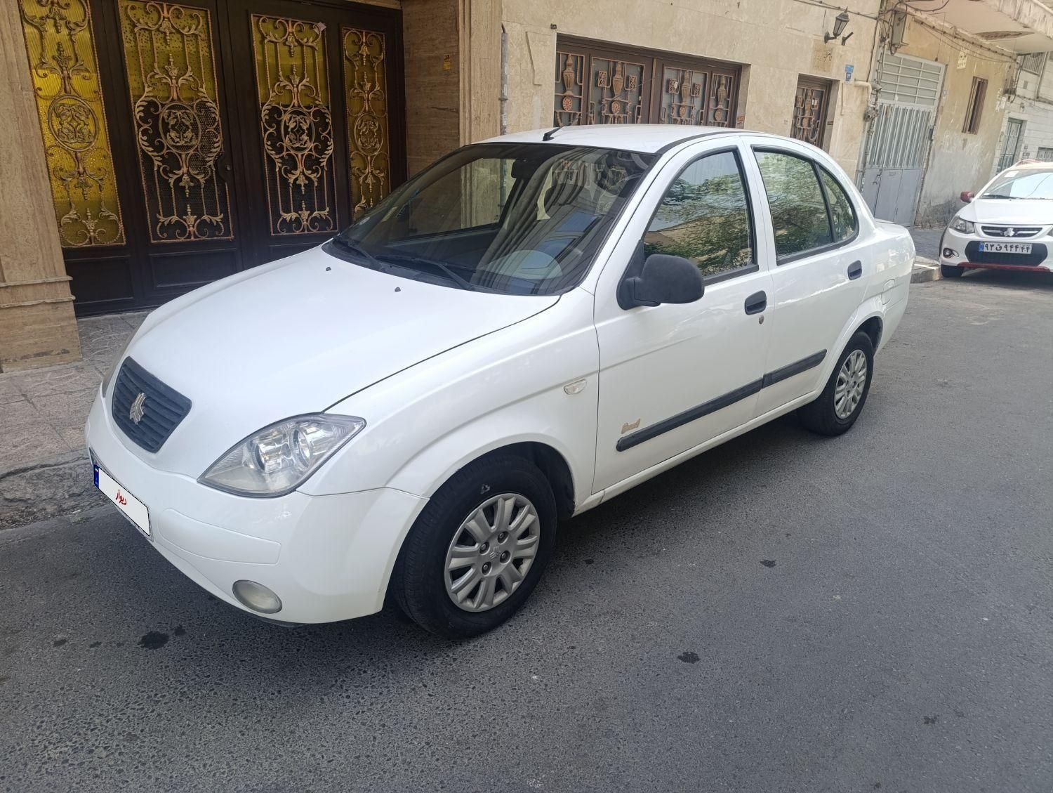 تیبا صندوق دار SX - 1393