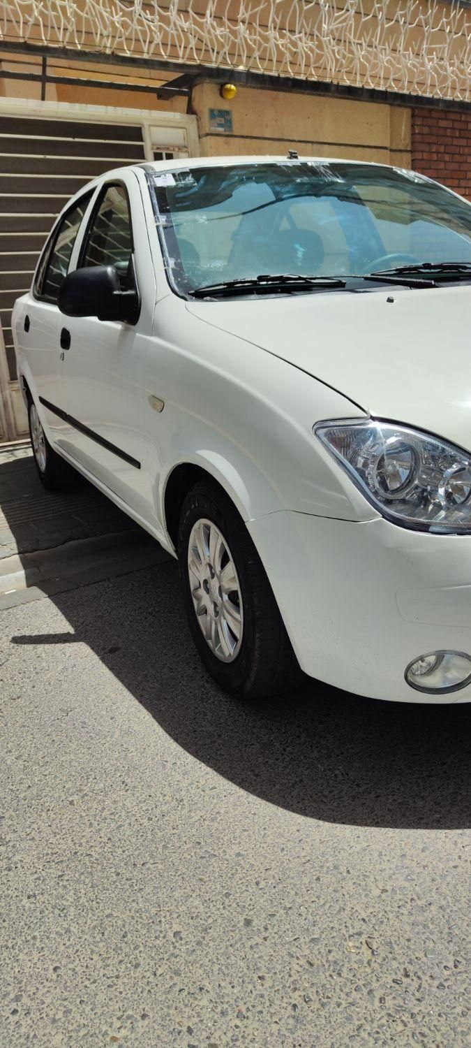 تیبا صندوق دار SX - 1400