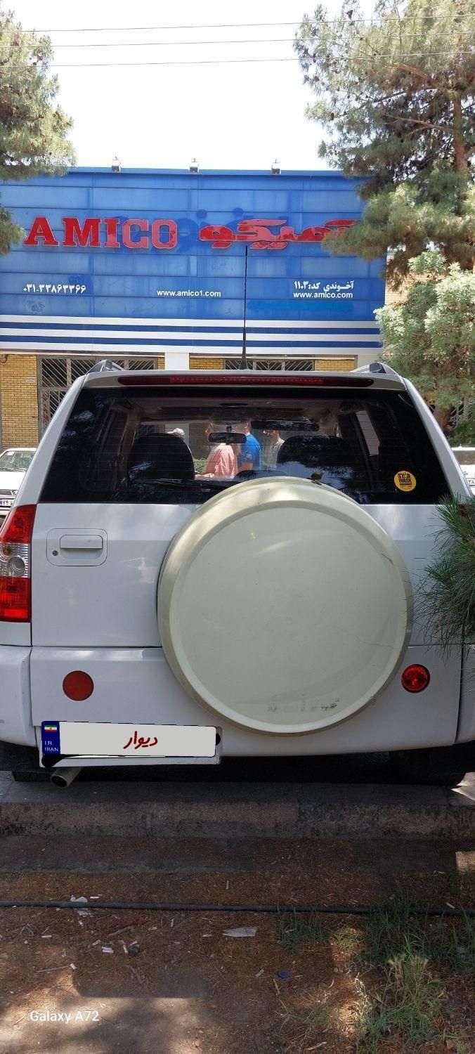 ام وی ام X33 دنده‌ای ساده - 2012