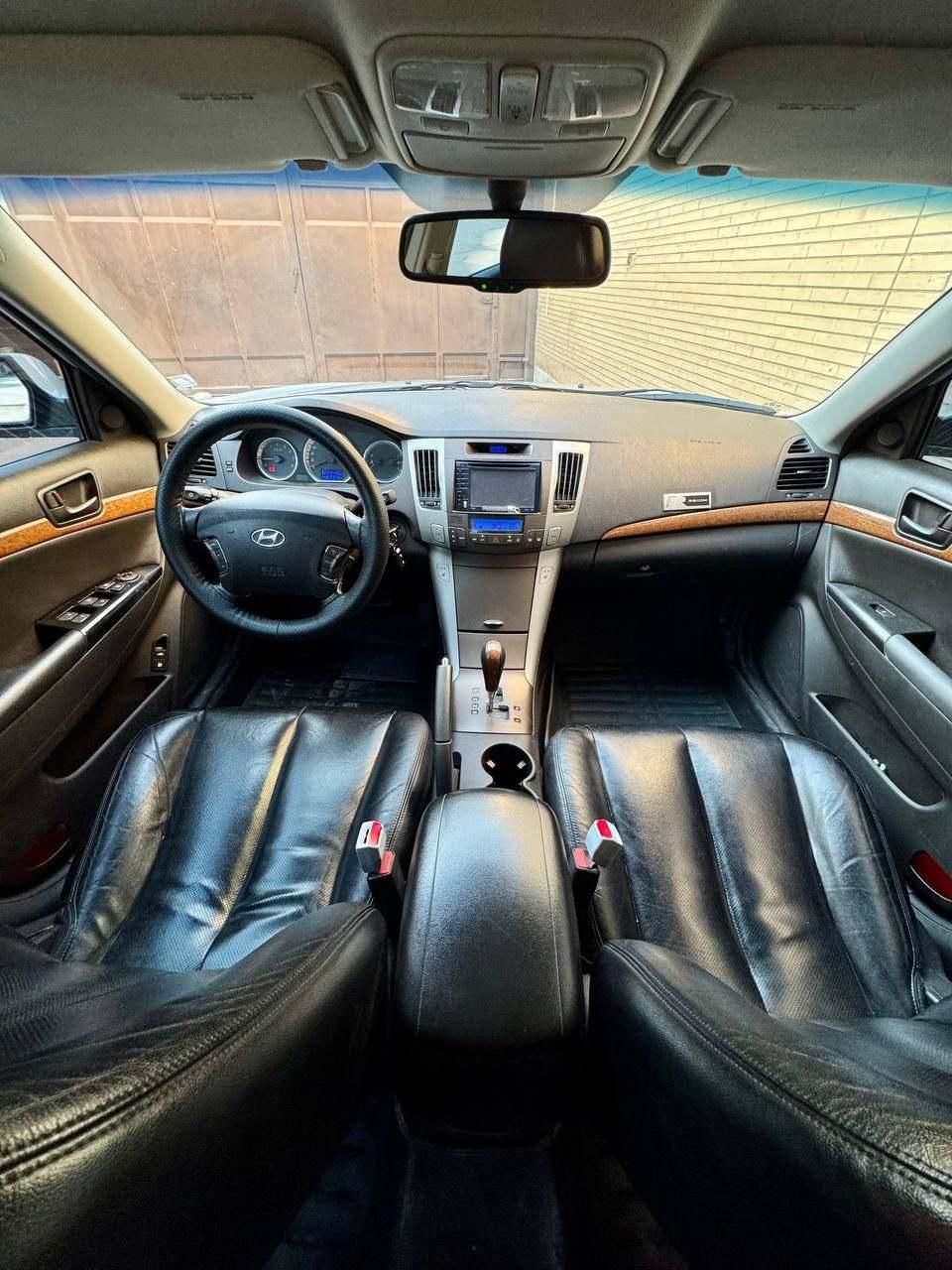 هیوندای سوناتا اتوماتیک NF 2400 - 2010