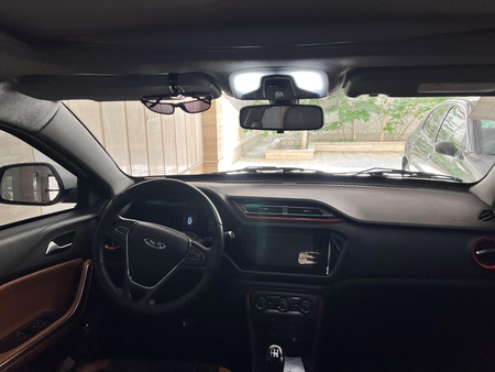 ام وی ام X22 دنده ای اسپرت لاکچری - 1401