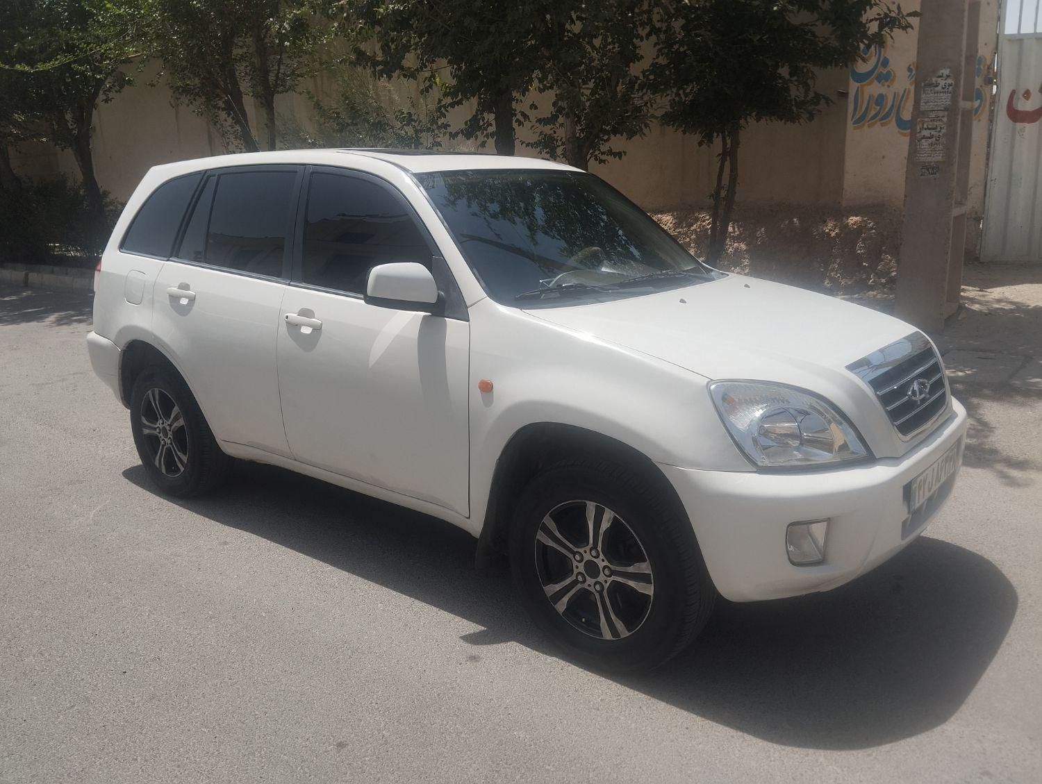 ام وی ام X33 دنده‌ای ساده - 2012