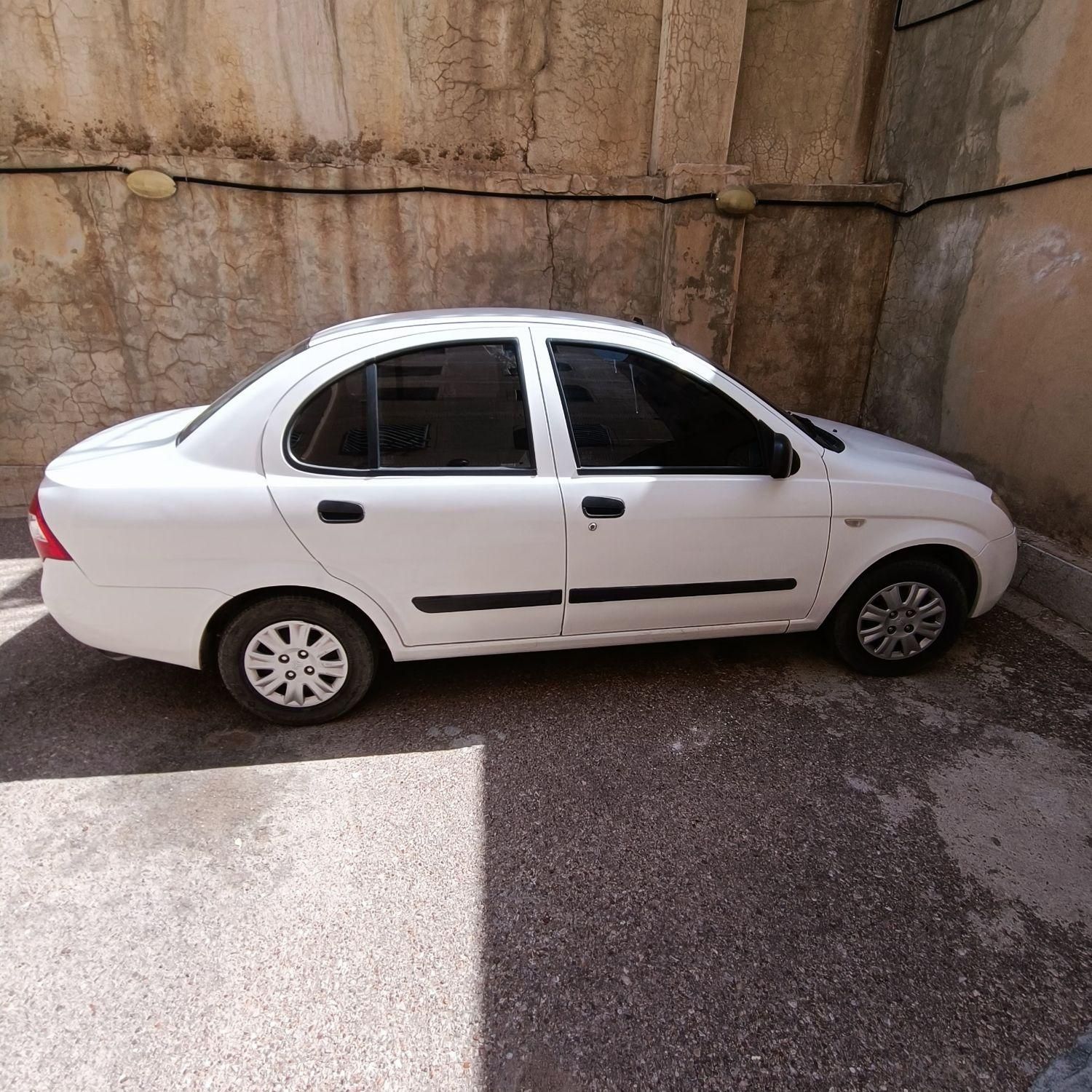 تیبا صندوق دار SX - 1396