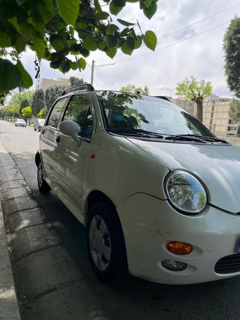 ام وی ام 110 چهار سیلندر دنده ای - 2012
