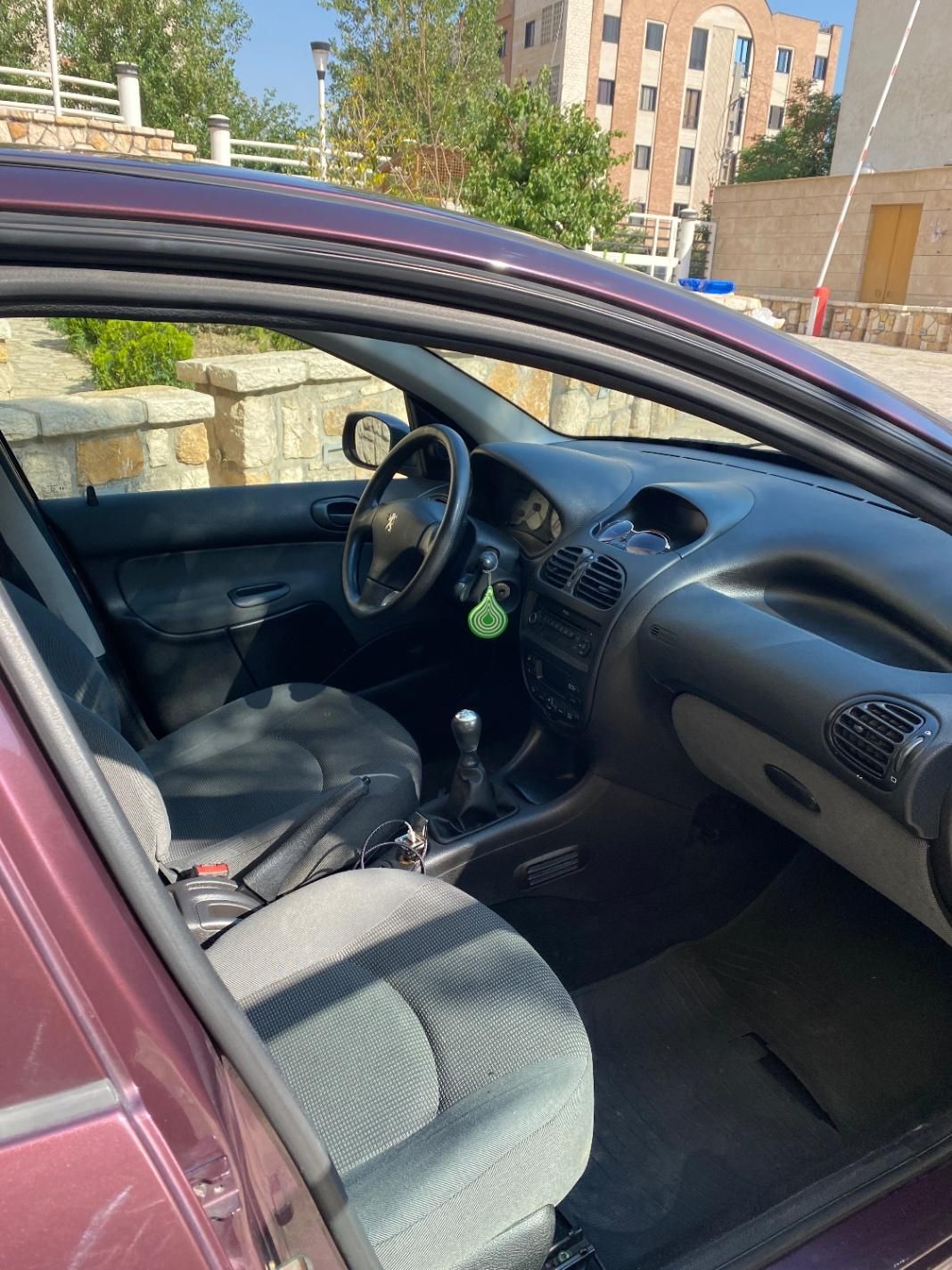 پژو 206 SD v8 - 1393