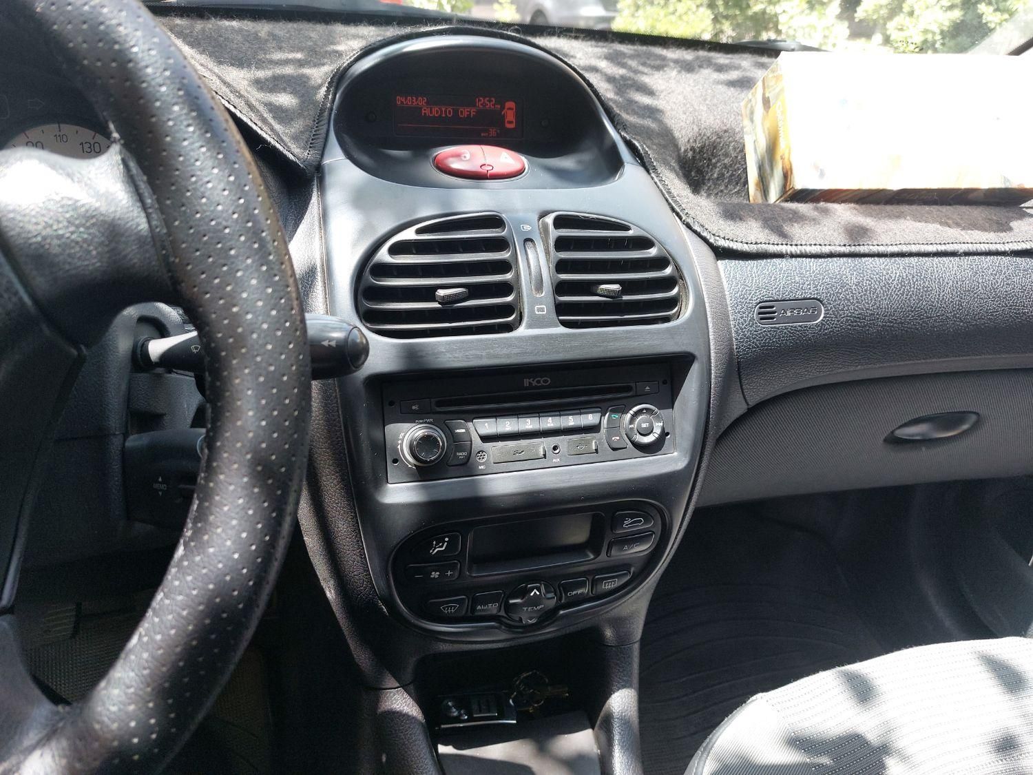 پژو 206 SD v8 - 1394