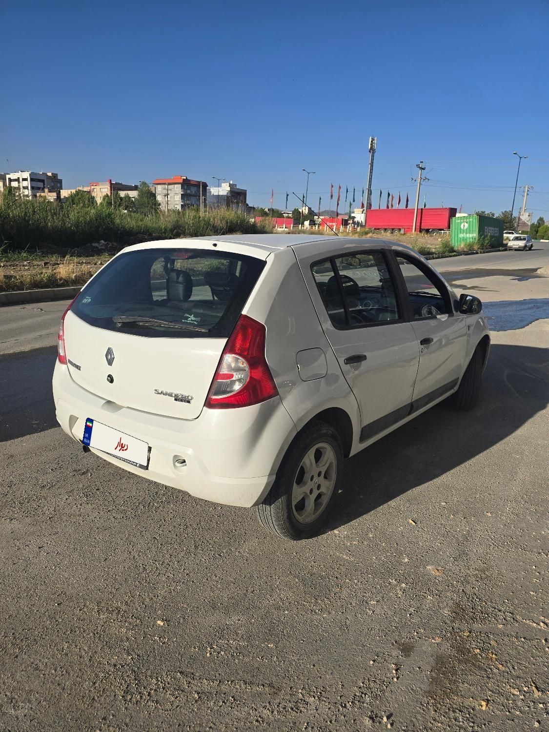 خودرو رنو، ساندرو آگهی ann_18238492