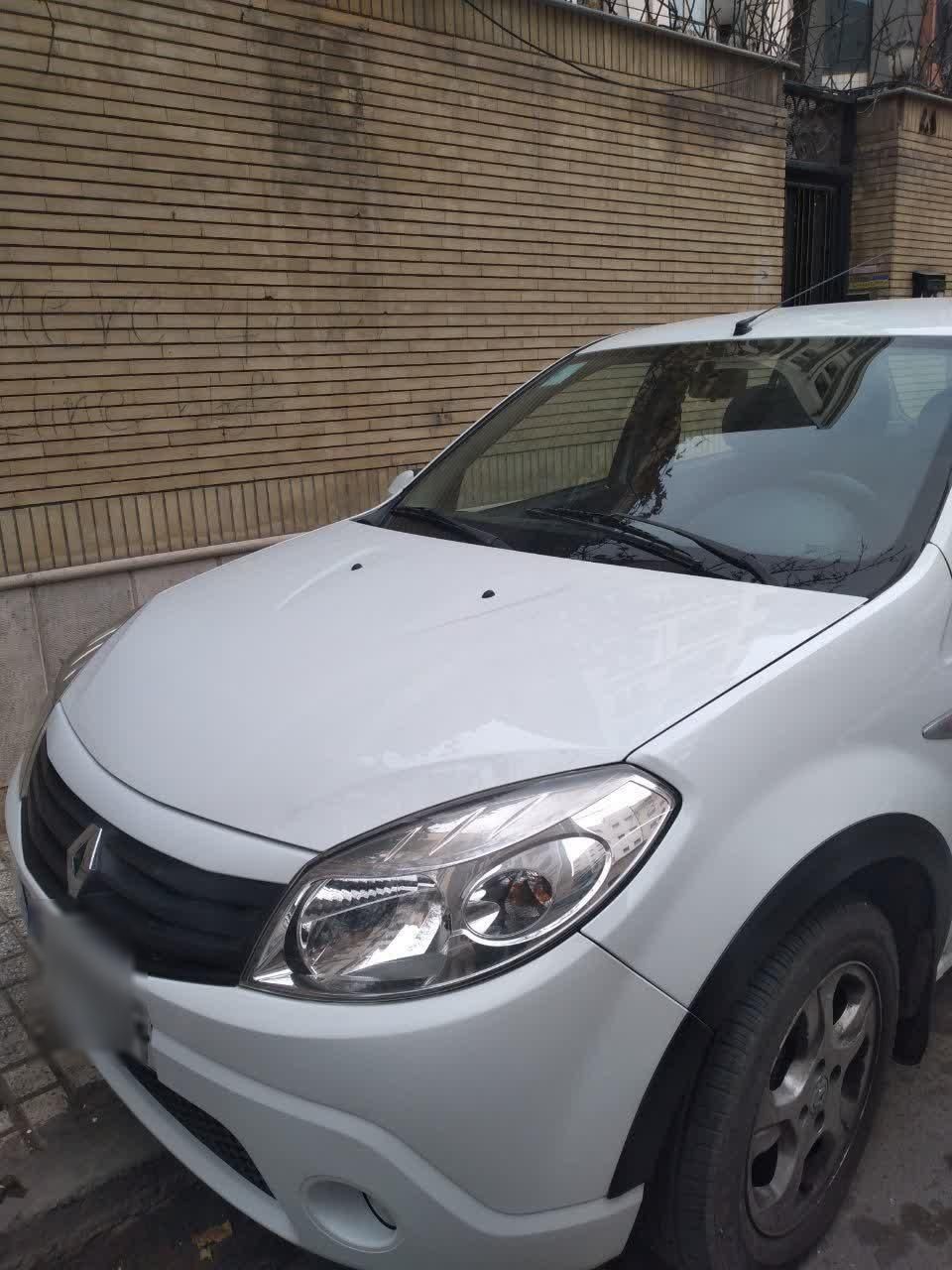 خودرو رنو، ساندرو آگهی ann_18238810