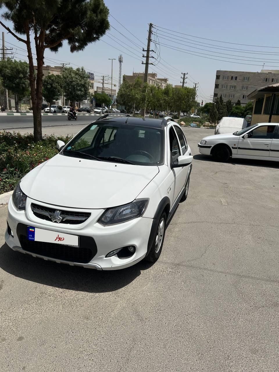 کوییک R دنده‌ای - 1402