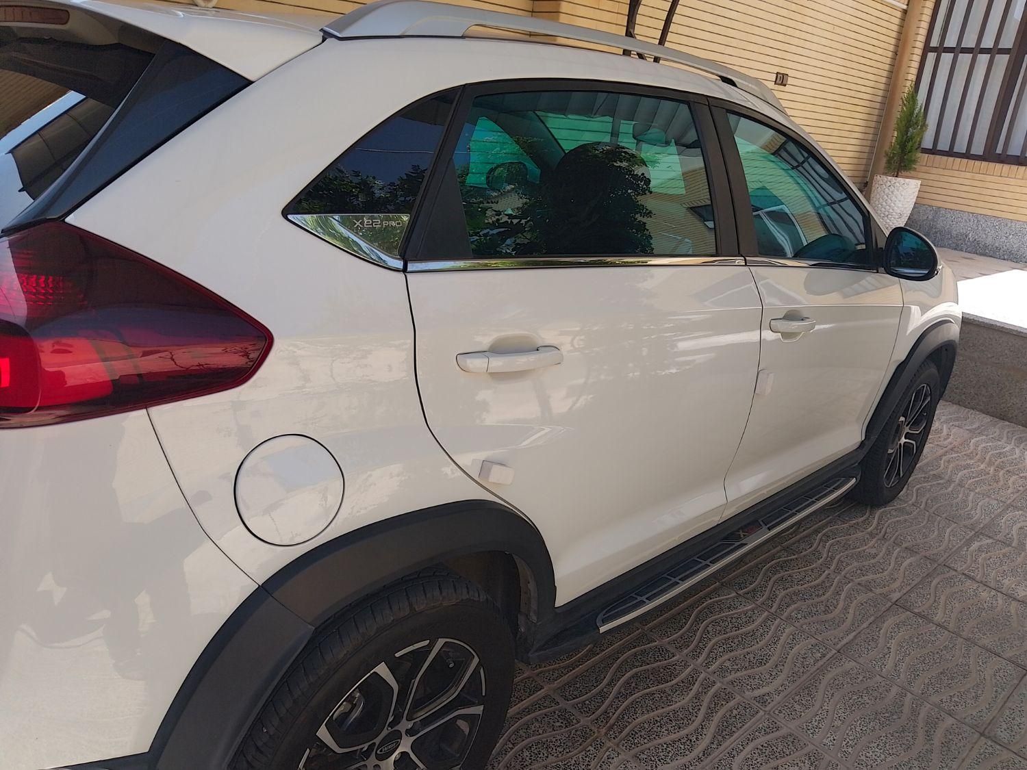 خودرو ام وی ام، X22 آگهی ann_18239517