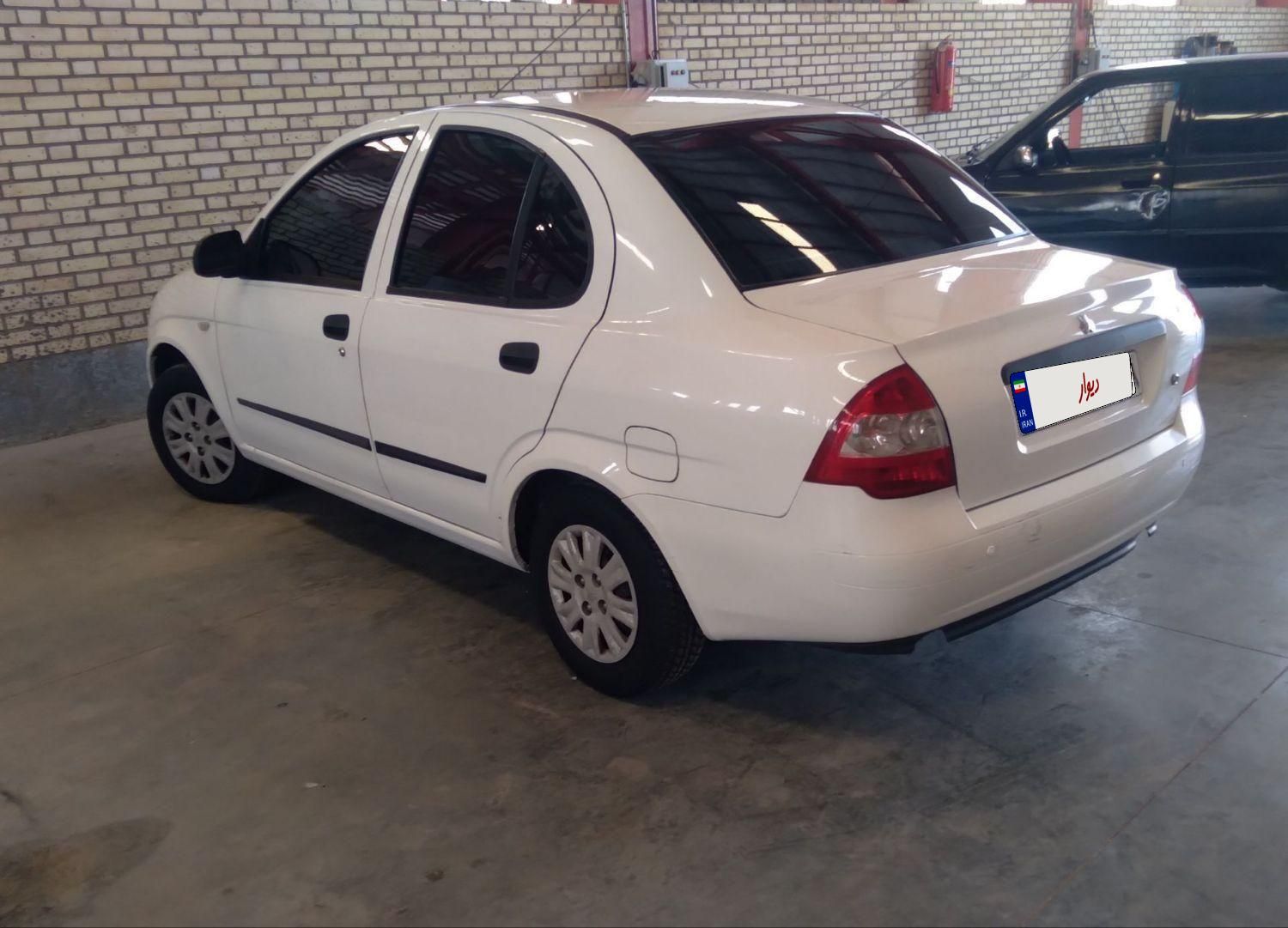 تیبا صندوق دار SX - 1398