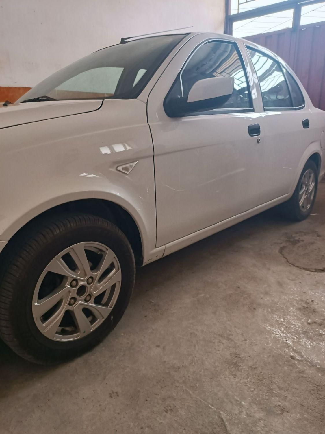 ساینا S دنده ای بنزینی - 1400