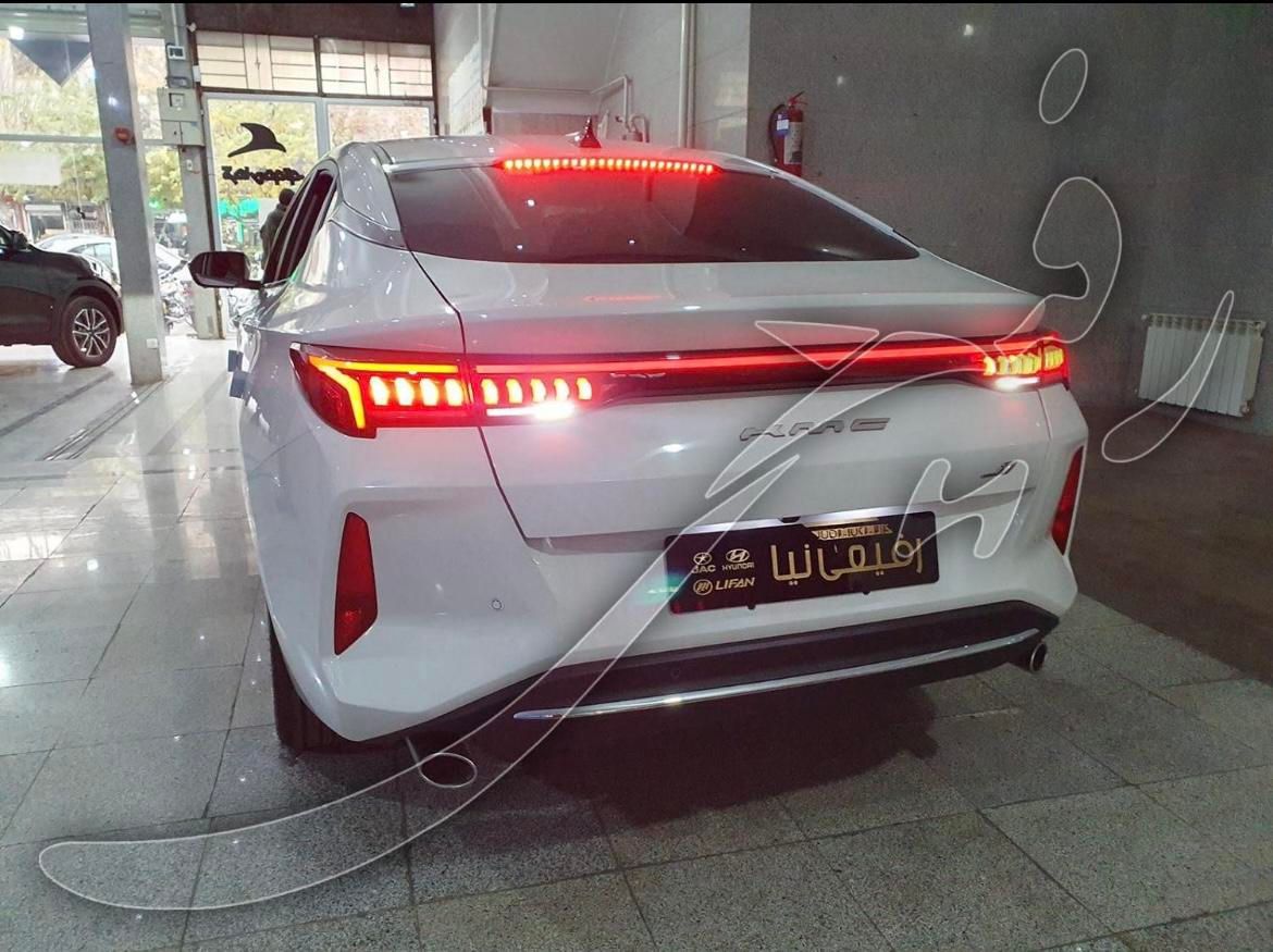 کی ام سی J7 اتوماتیک - 2025