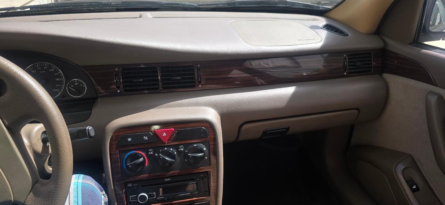 سمند LX XU7 - 1395