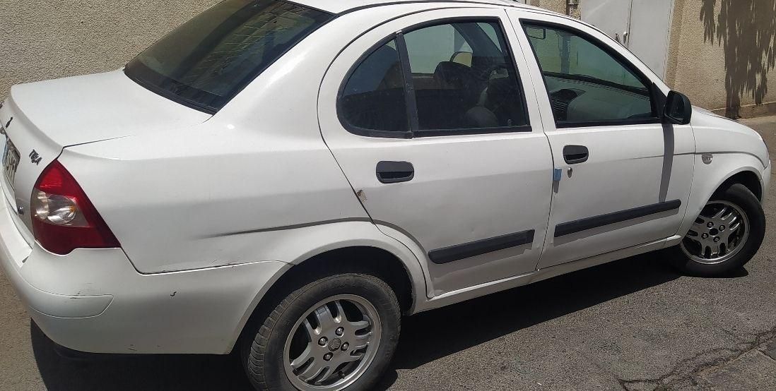 تیبا صندوق دار EX - 1393