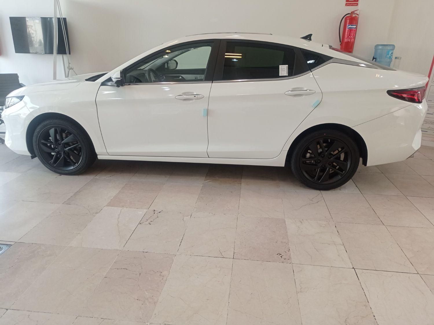 کی ام سی J7 اتوماتیک - 2025