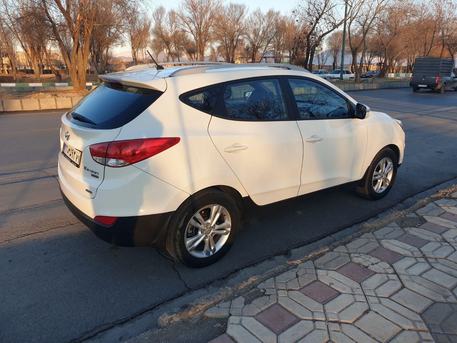 هیوندای توسان 2.4 لیتر - 2013