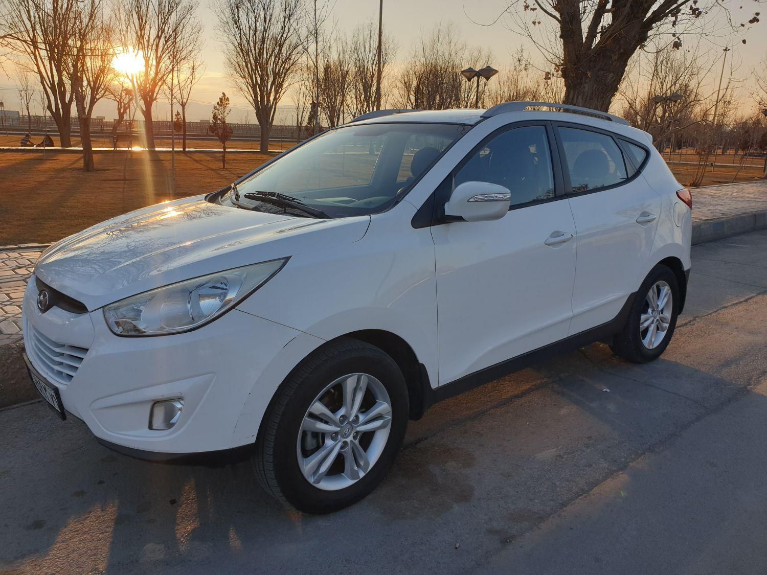 هیوندای توسان 2.4 لیتر - 2013