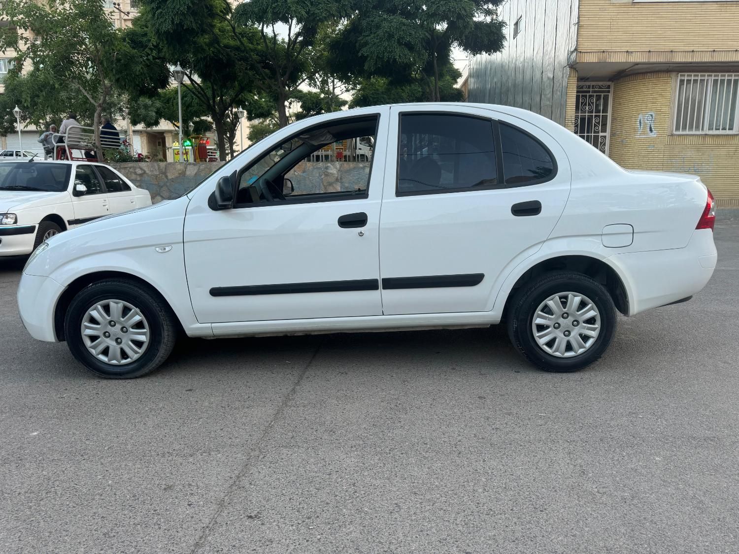 تیبا صندوق دار EX - 1393