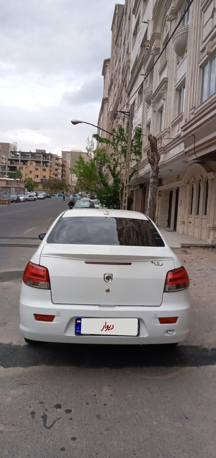 رانا پلاس دنده‌ای - 1400