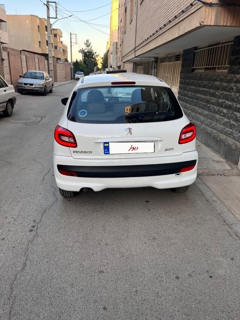 پژو 207 دنده‌ای با موتور TU3 - 1402
