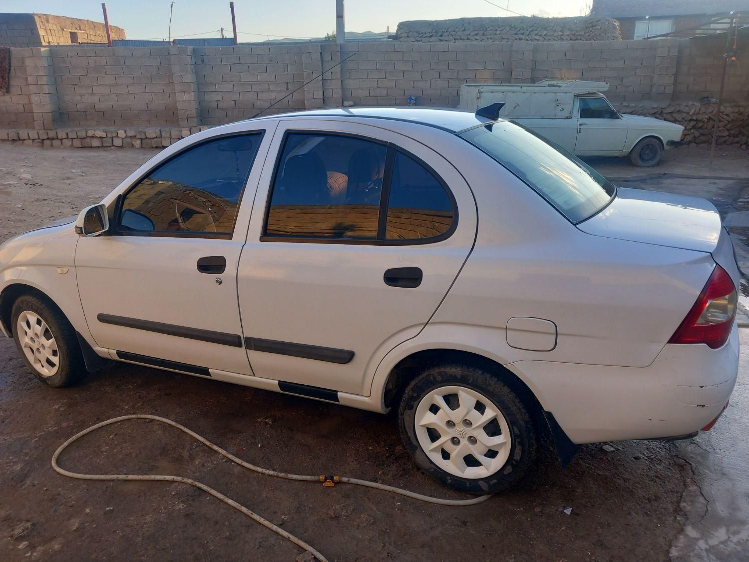 تیبا صندوق دار EX - 1392