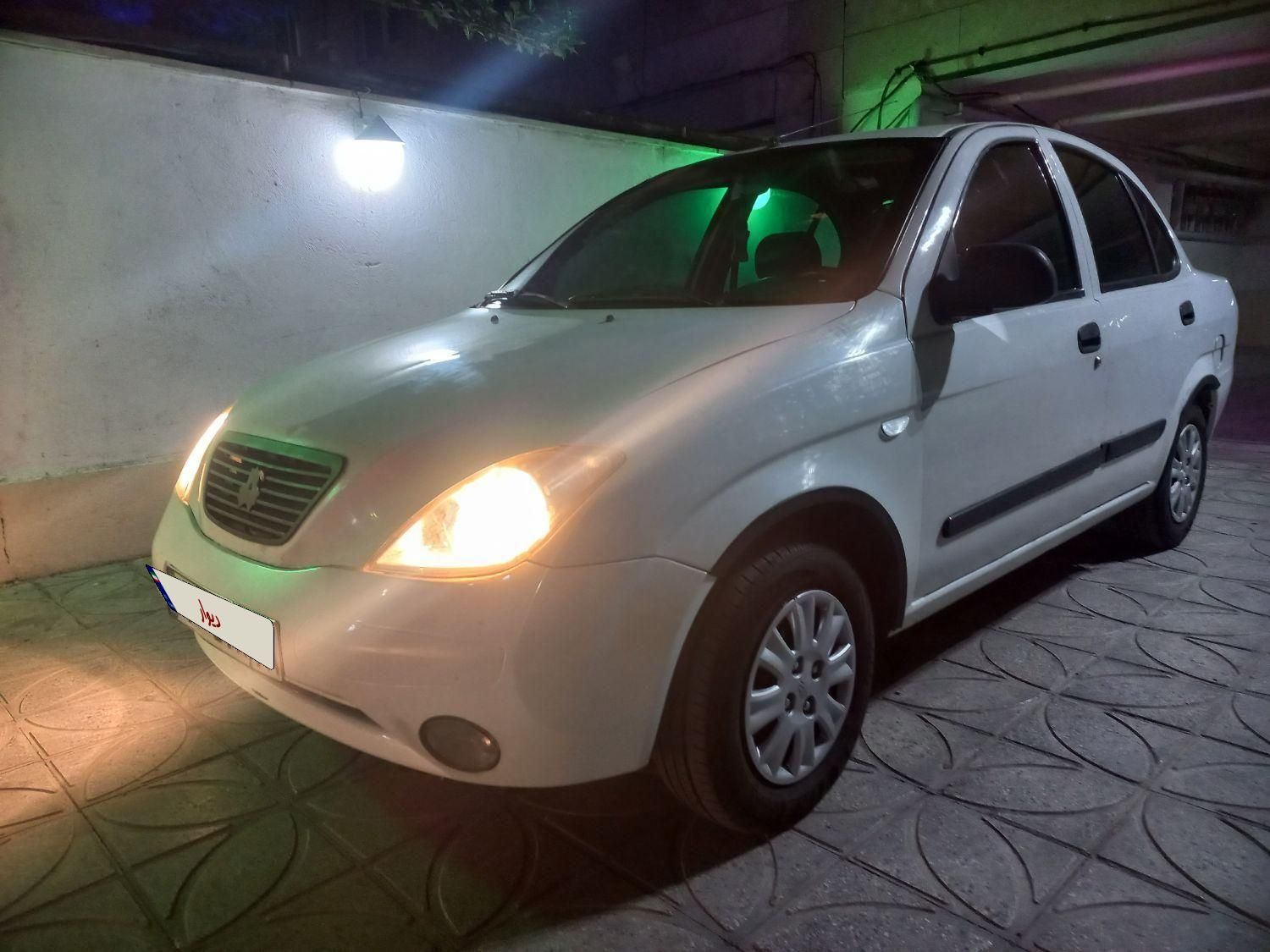 تیبا صندوق دار SX - 1390