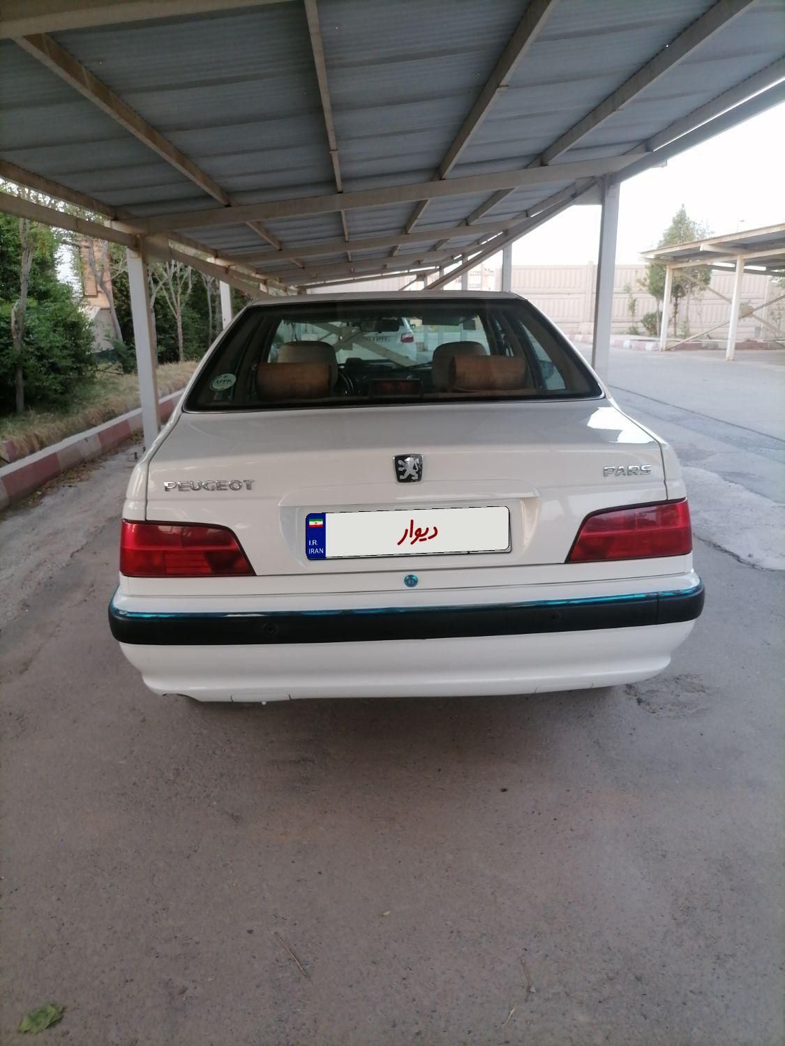 پژو پارس XU7P - 1402