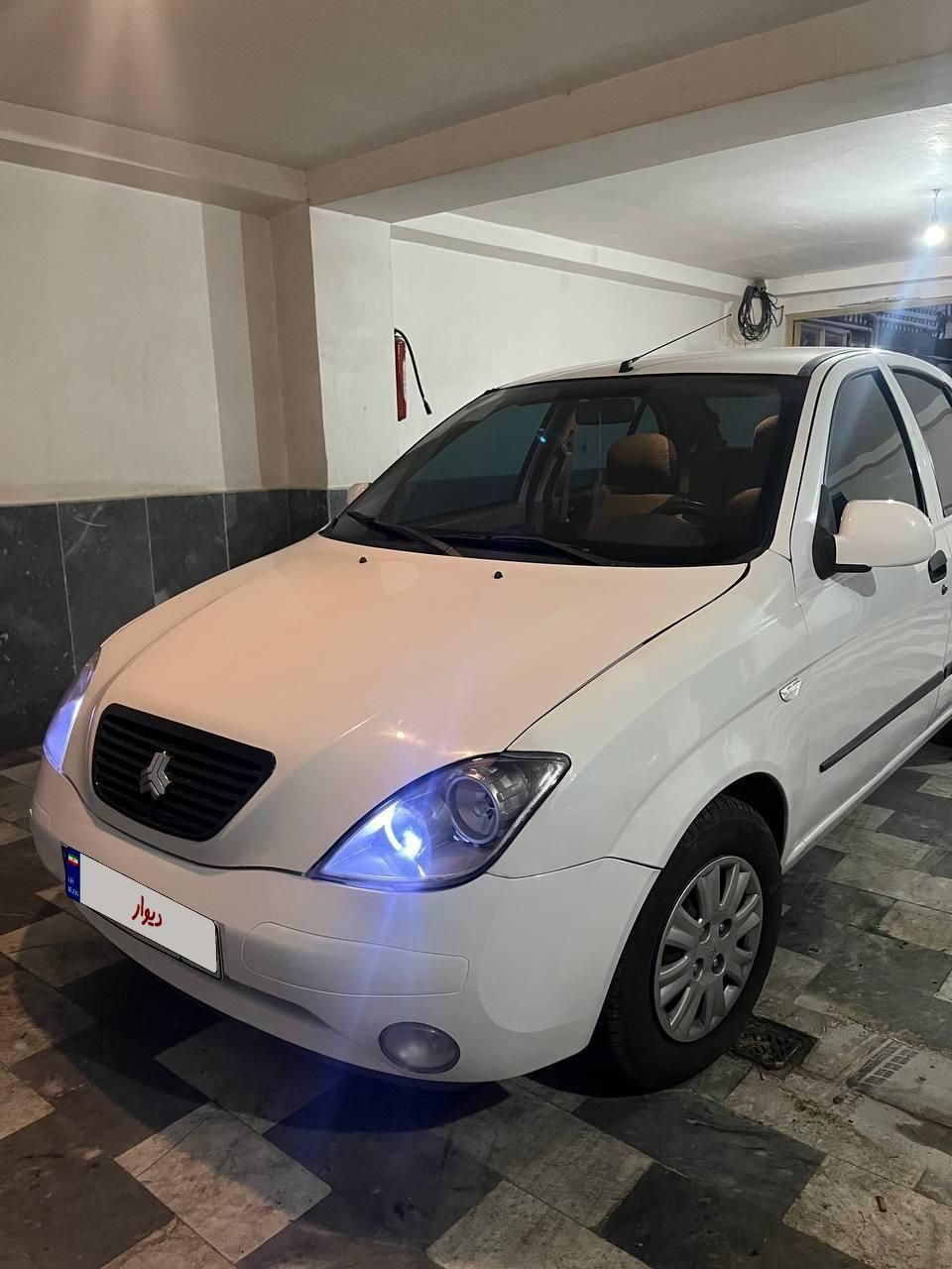 تیبا صندوق دار SX - 1398
