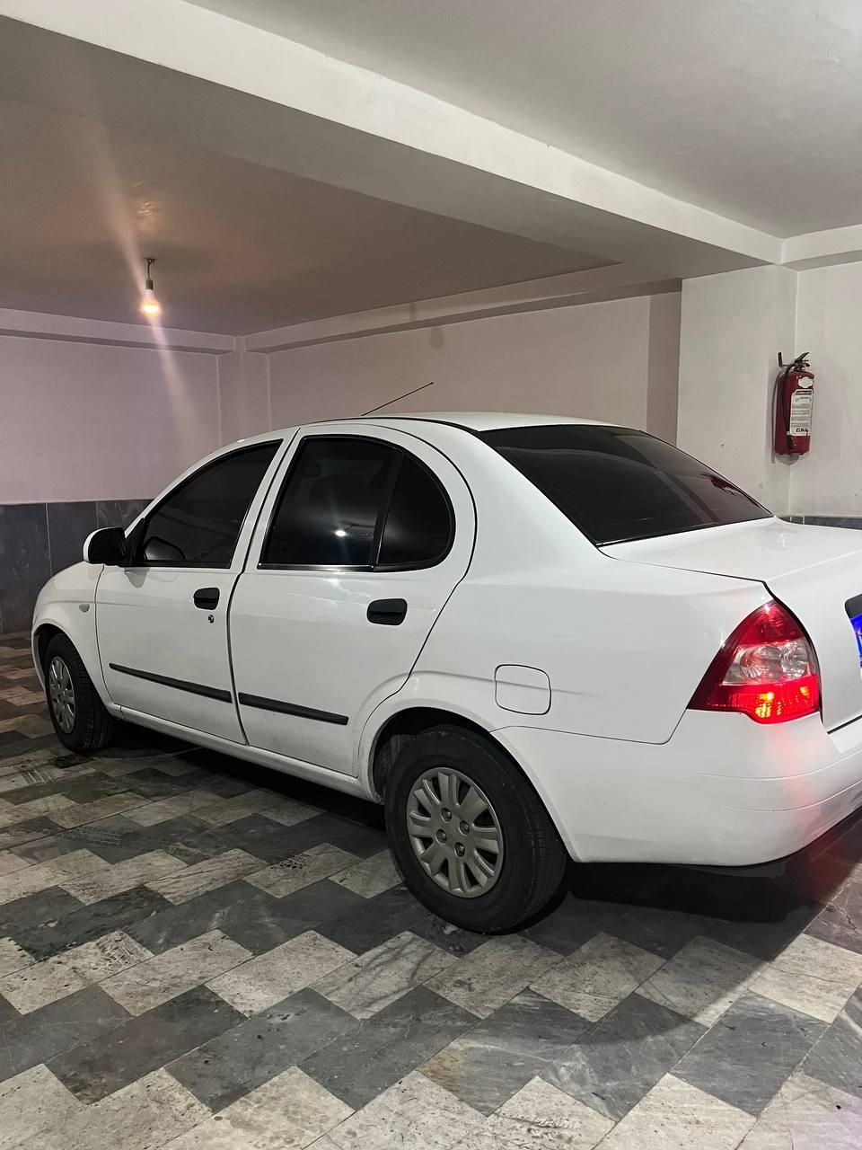 تیبا صندوق دار SX - 1398