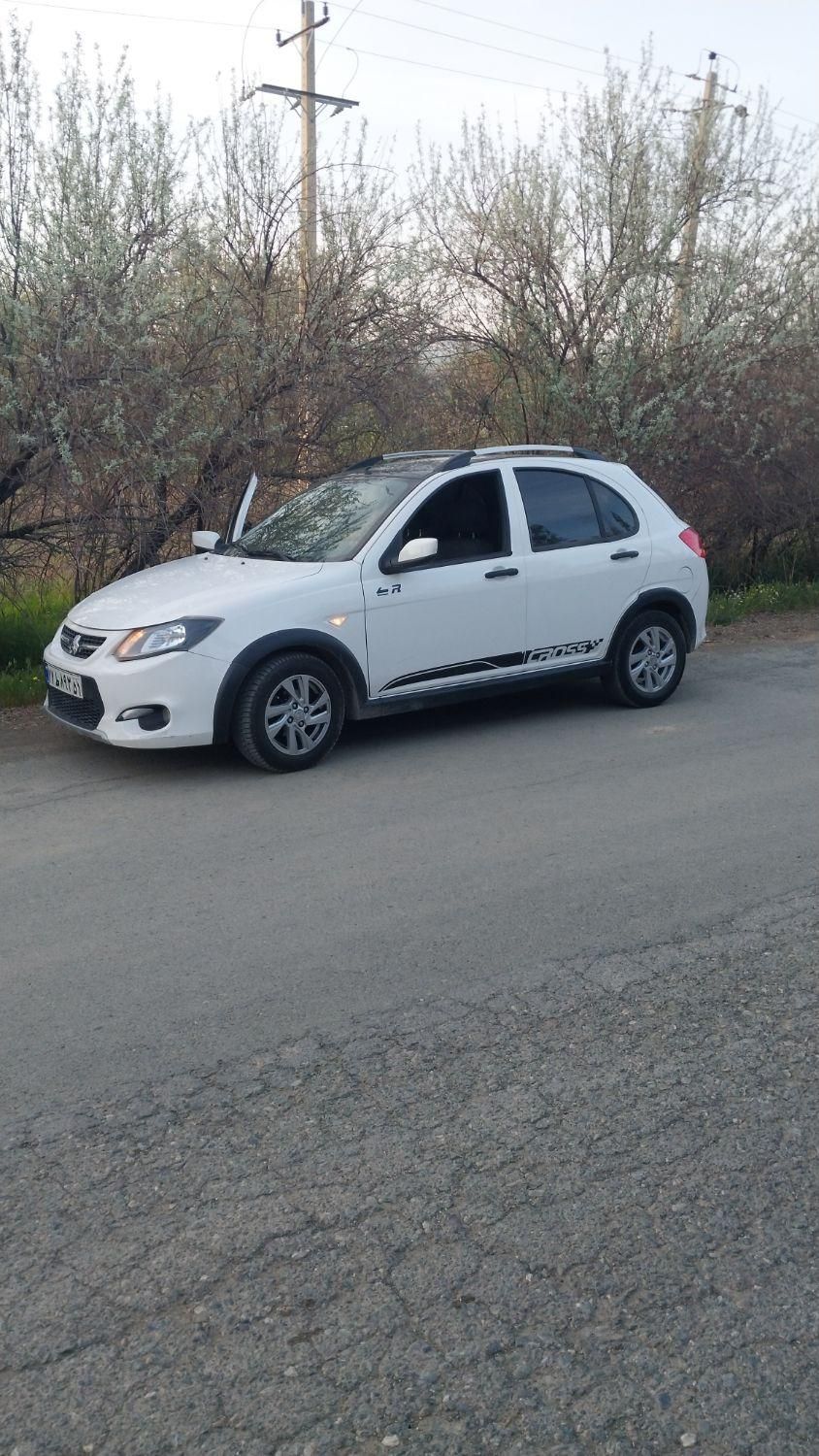 خودرو کوییک، R آگهی ann_18246467