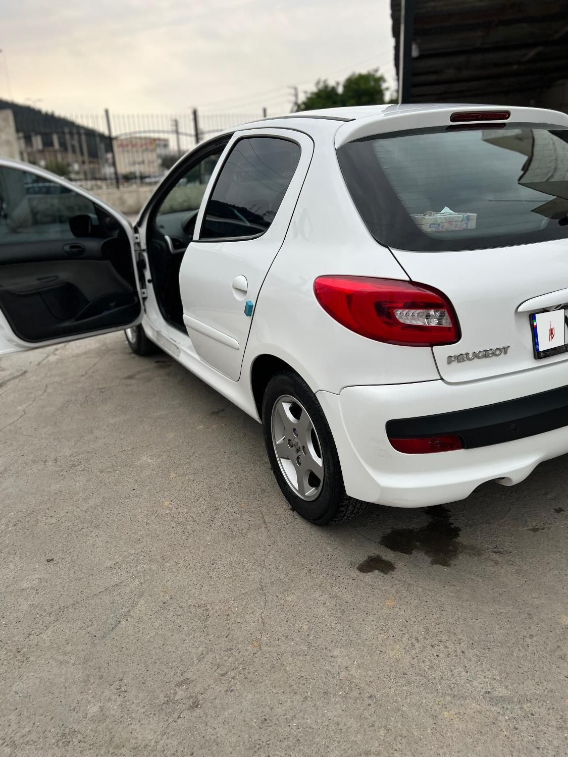 پژو 207 دنده‌ای - 1400