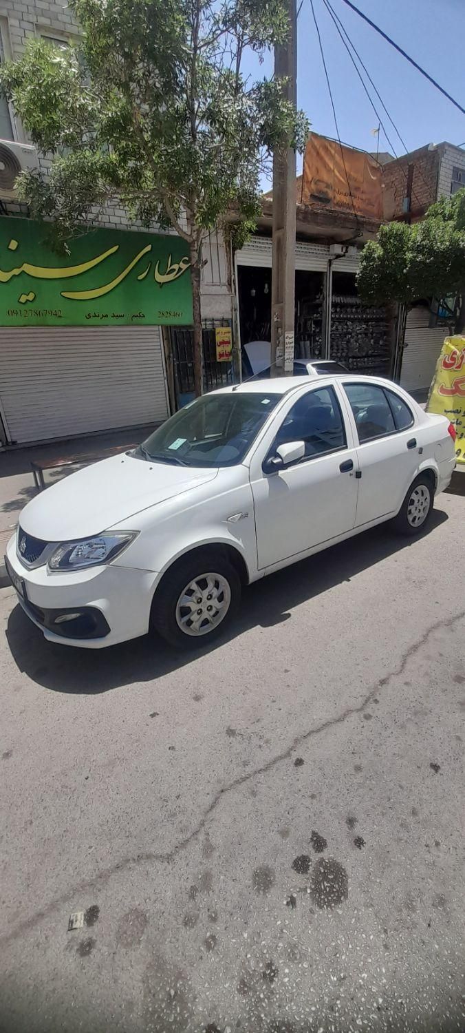 ساینا S دنده ای بنزینی - 1401