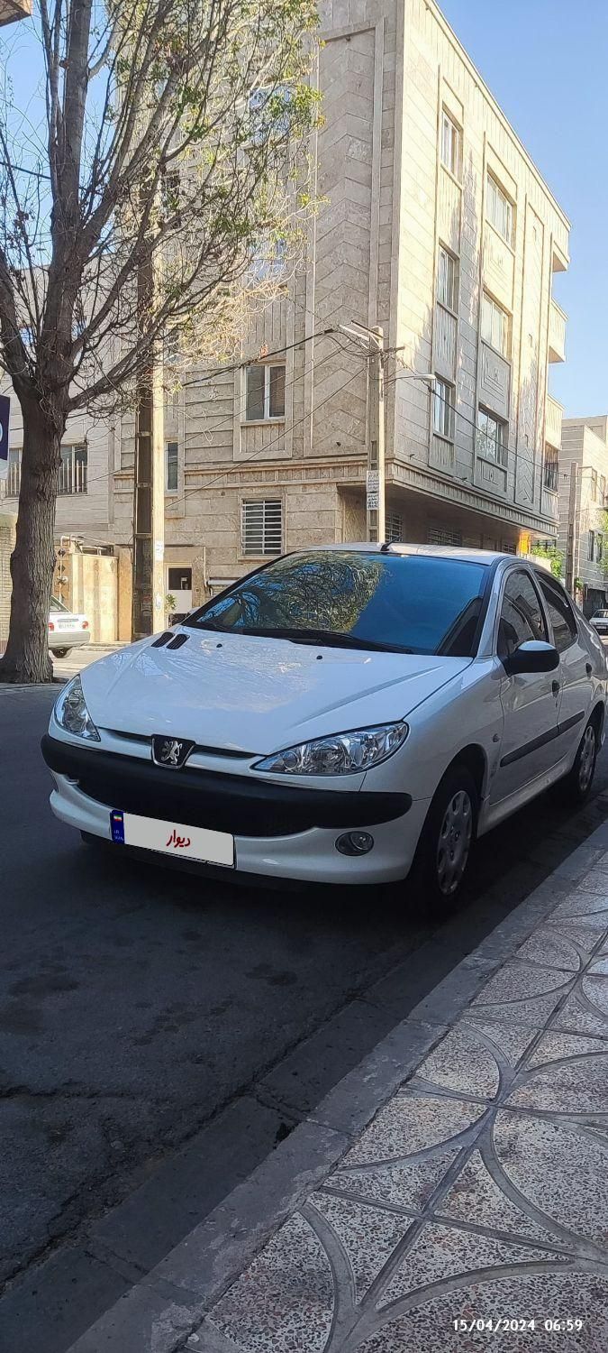پژو ۲۰۶ صندوق دار v8 - 1397