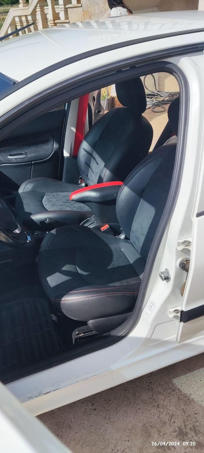 پژو ۲۰۶ صندوق دار v8 - 1397