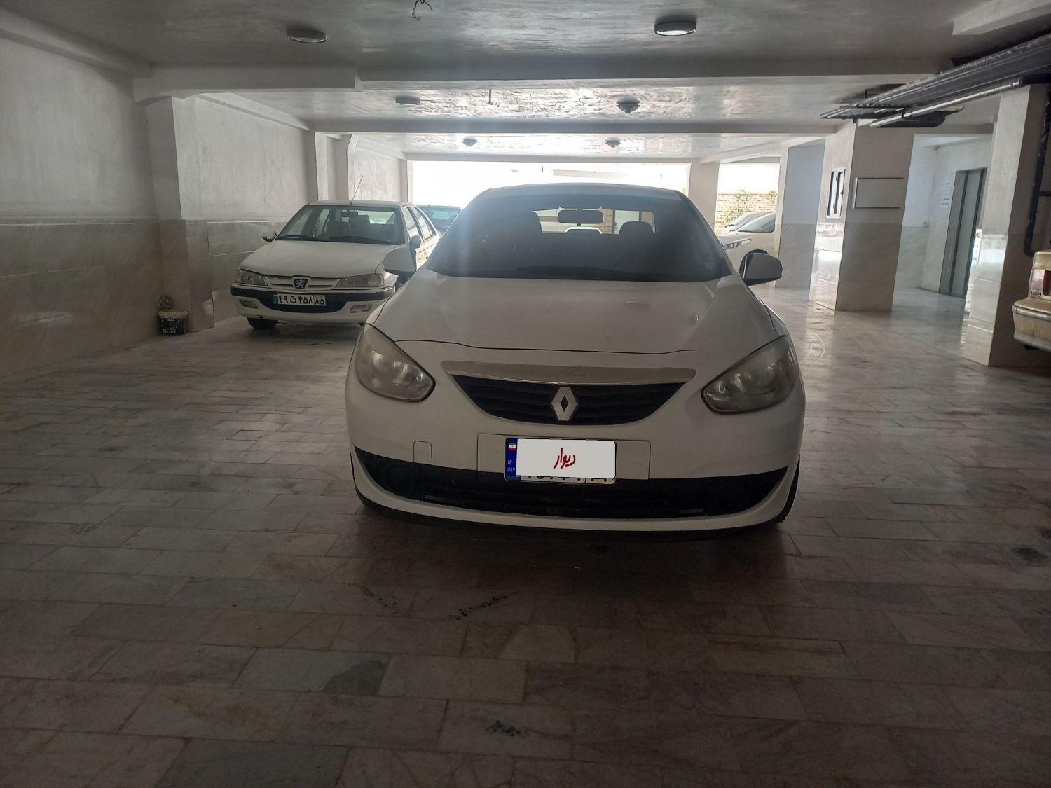 خودرو رنو، فلوئنس آگهی ann_18247724