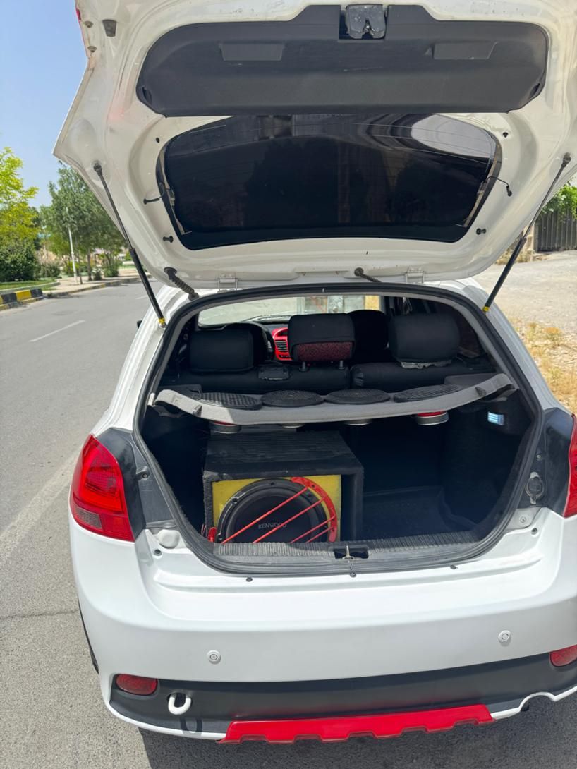 کوییک R دنده‌ای - 1399