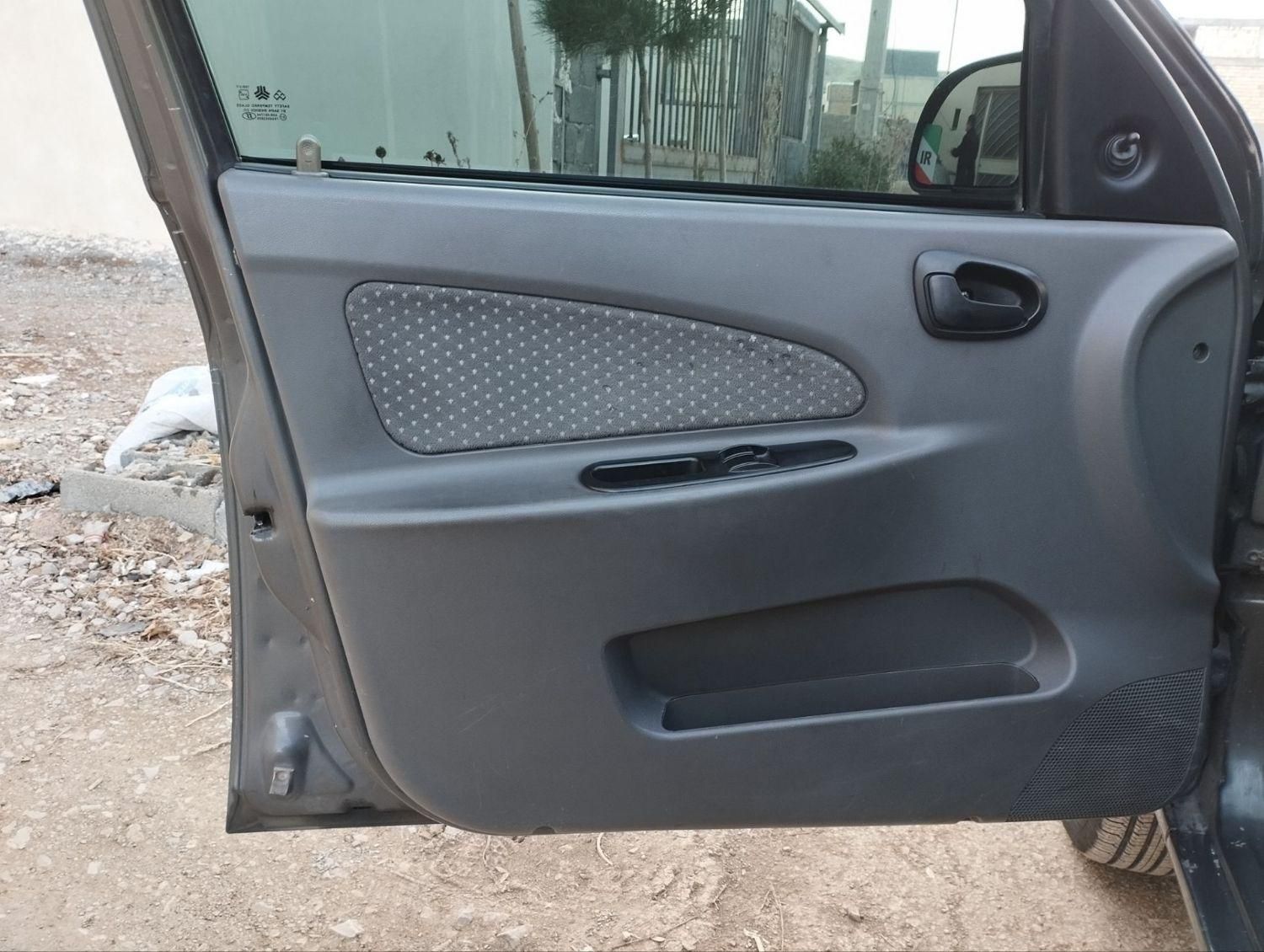 تیبا صندوق دار SX - 1392