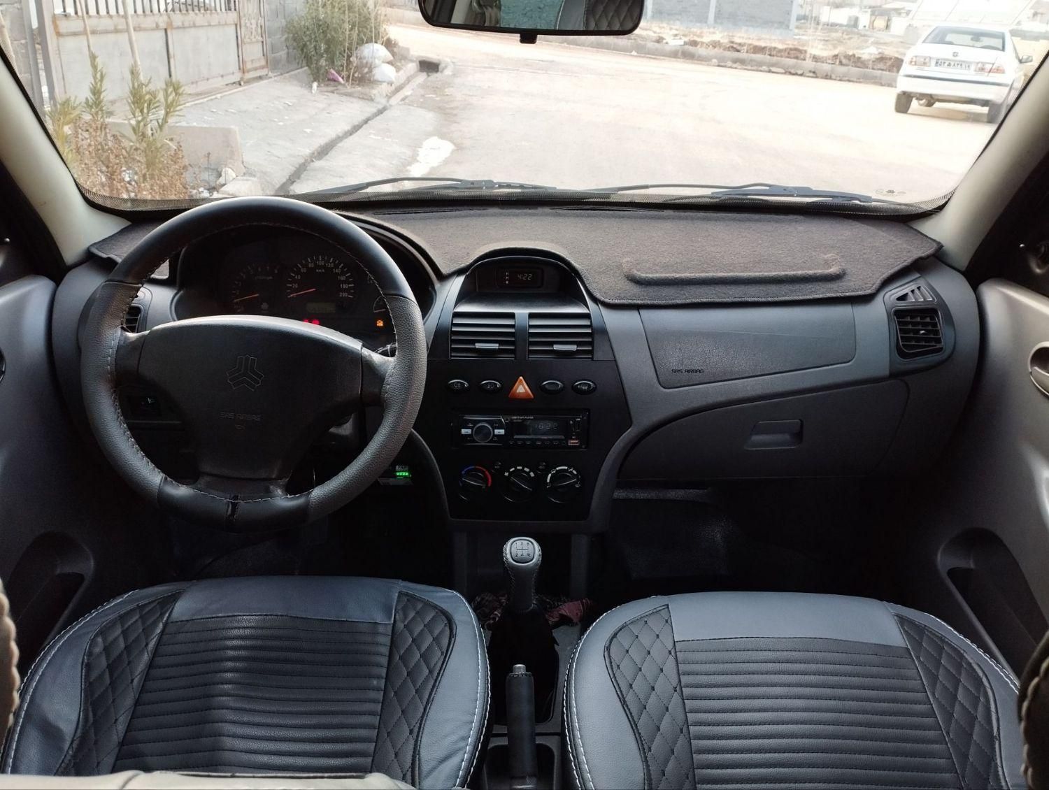 تیبا صندوق دار SX - 1392
