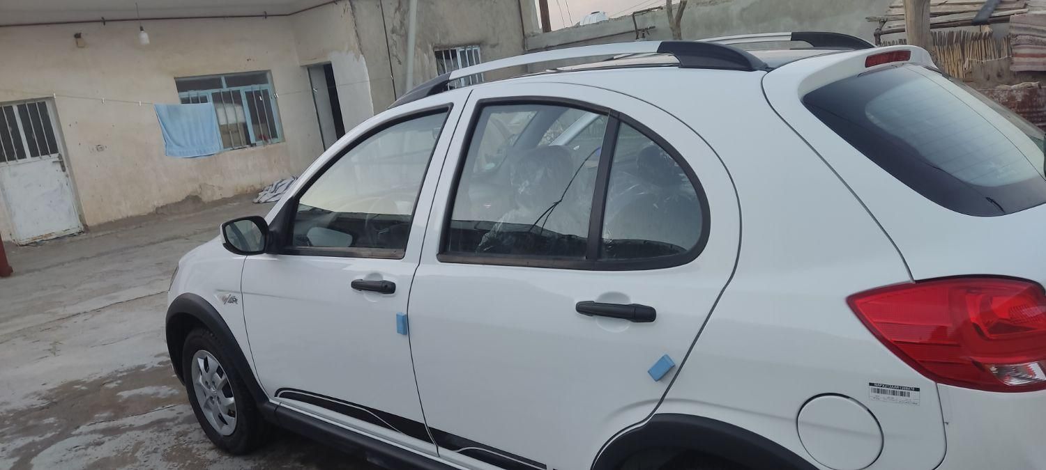 کوییک R دنده‌ای - 1403