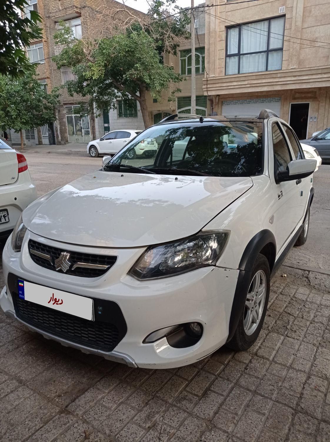 خودرو کوییک، R آگهی ann_18249256