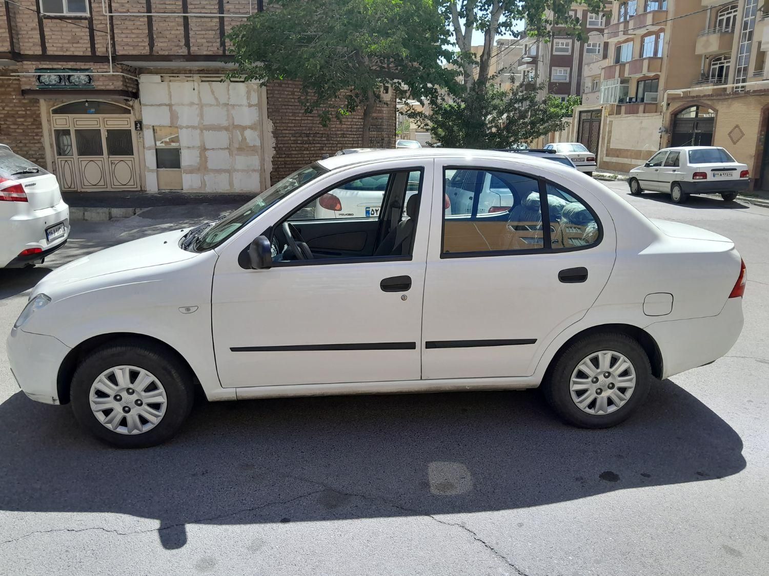 تیبا صندوق دار SX - 1400