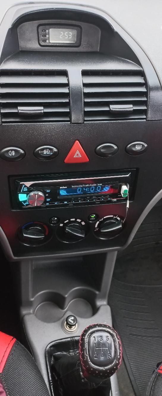 تیبا صندوق دار SX - 1400
