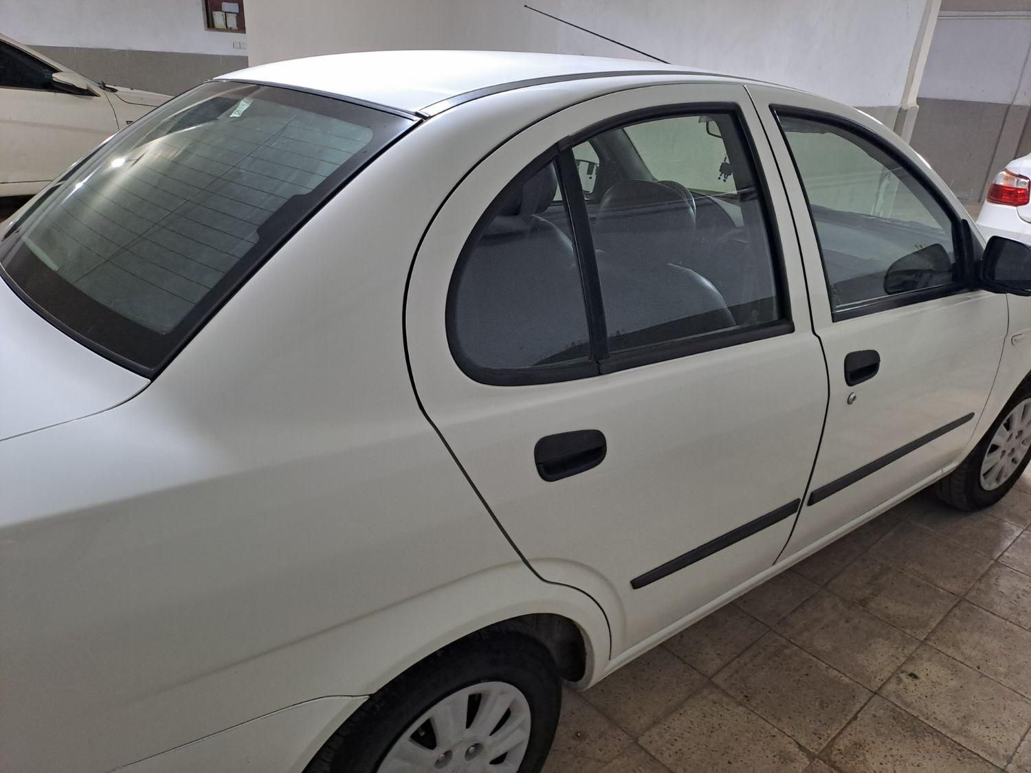 تیبا صندوق دار SX - 1400