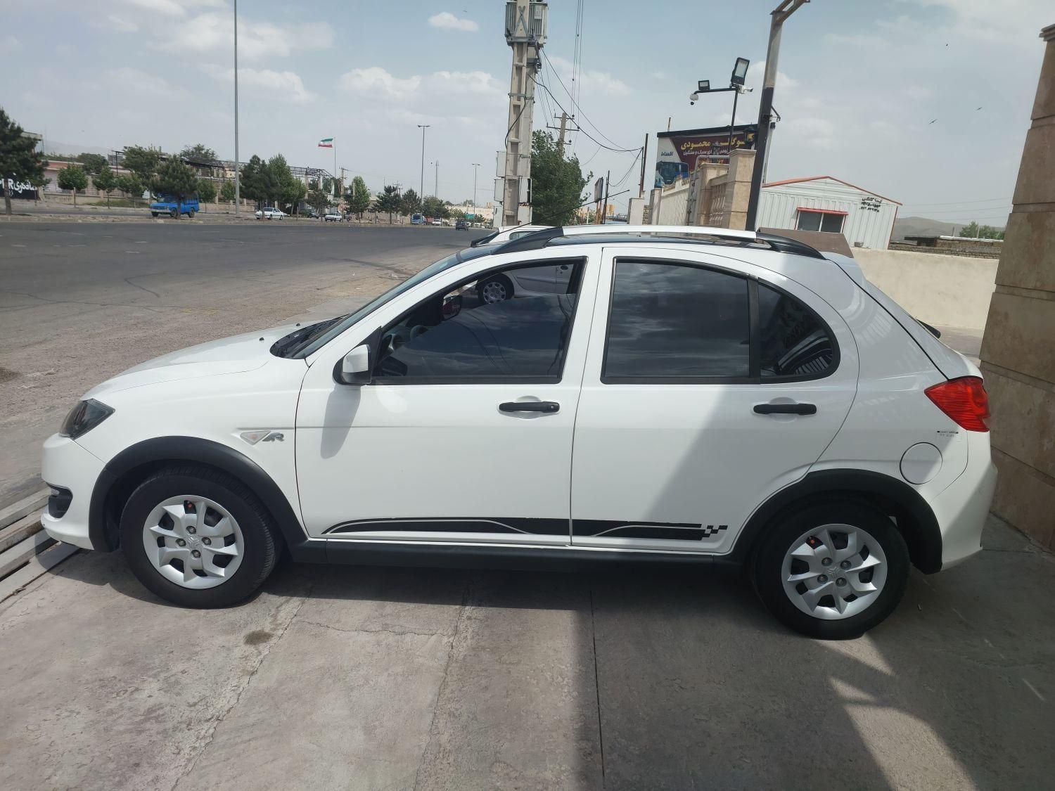 کوییک R دنده‌ای - 1402