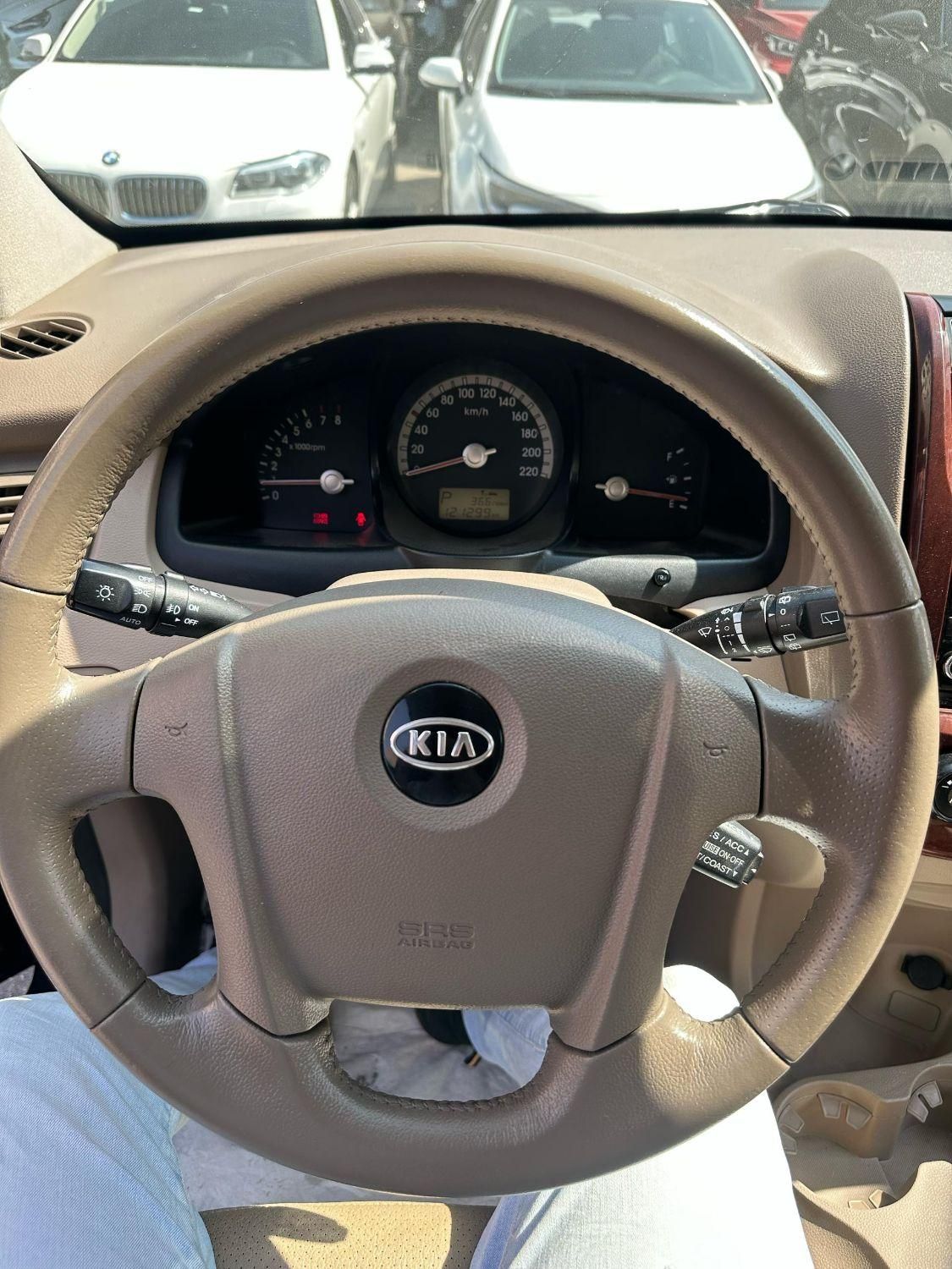 کیا اسپورتیج 6 سیلندر 2700cc - 2010