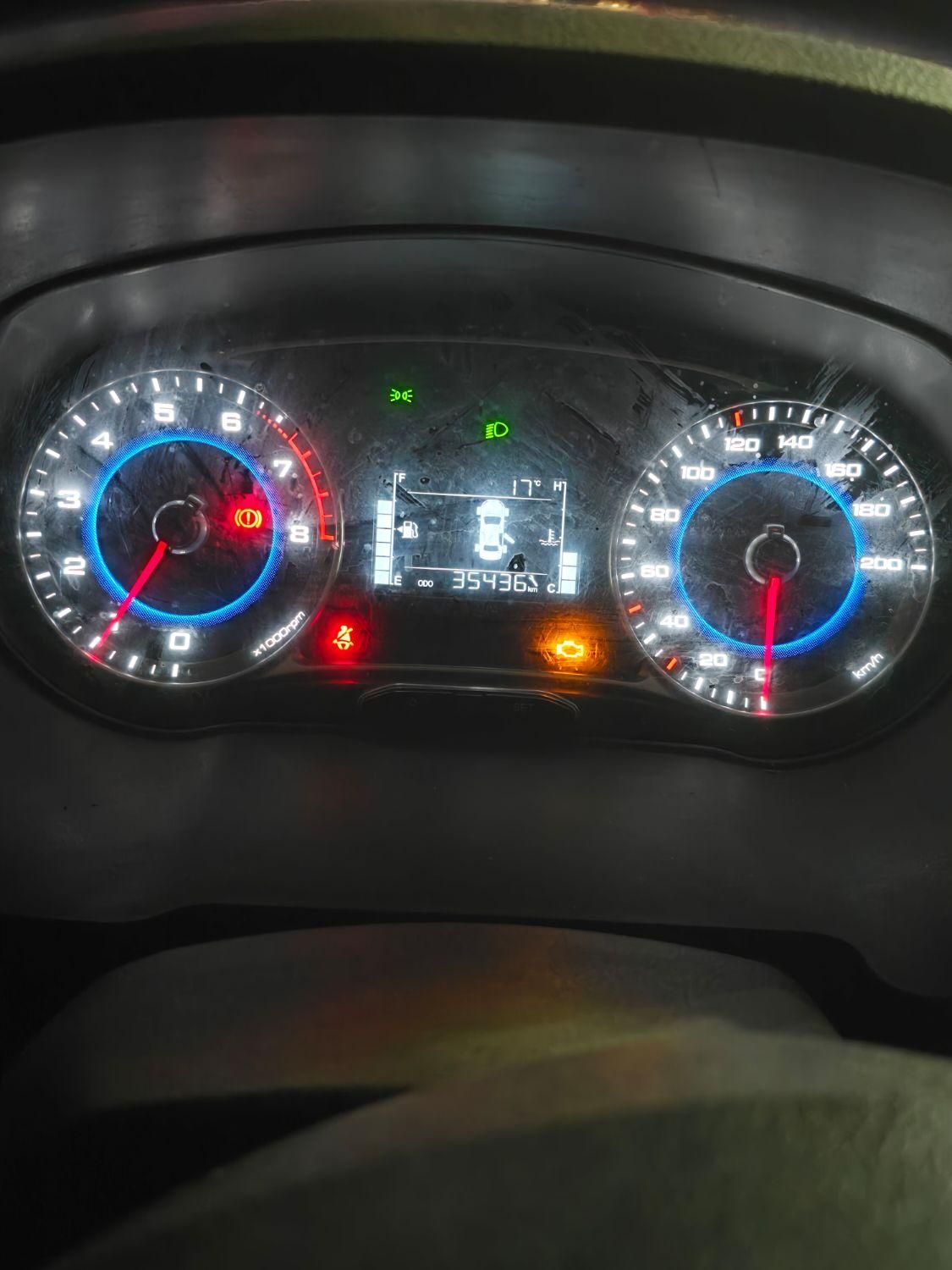 کوییک R دنده‌ای - 1403