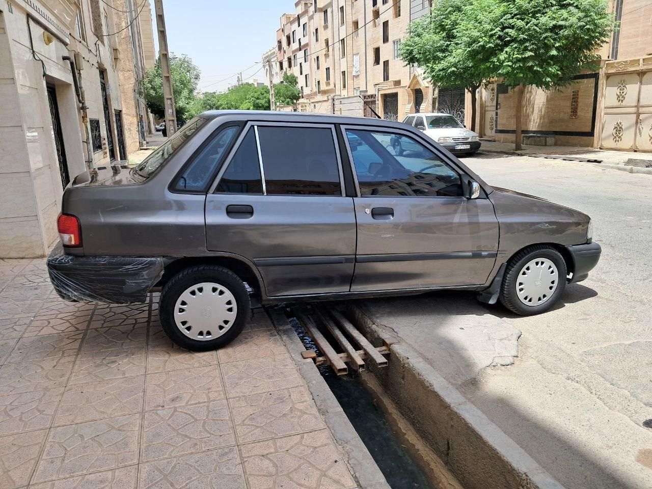 پراید صبا دنده‌ای - 1385