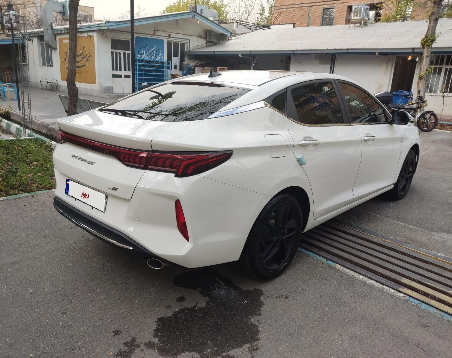کی ام سی J7 اتوماتیک - 2024